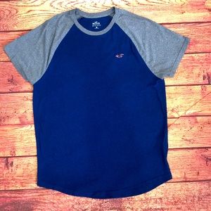 Hollister shirt size large